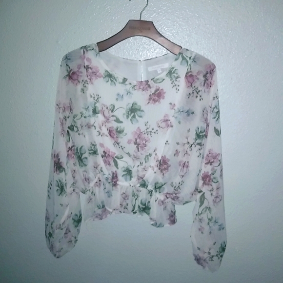Olivaceous Tops - Olivaceous S Soft Floral Pink Green on White Bubble Hem Top